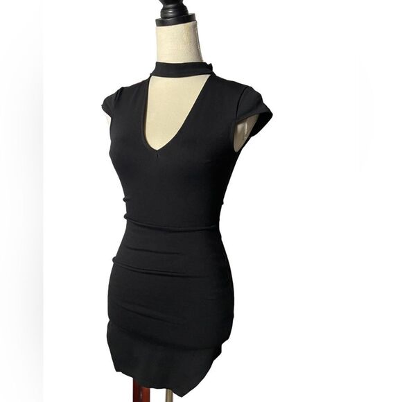3/$20 Charlotte Russe Black Chocker Bodycon Mini Dress (Size: Small) - Picture 3 of 7